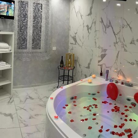 Dream House Apartment Катания Екстериор снимка