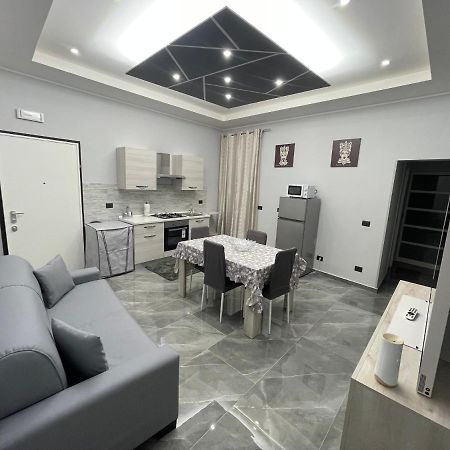 Dream House Apartment Катания Екстериор снимка