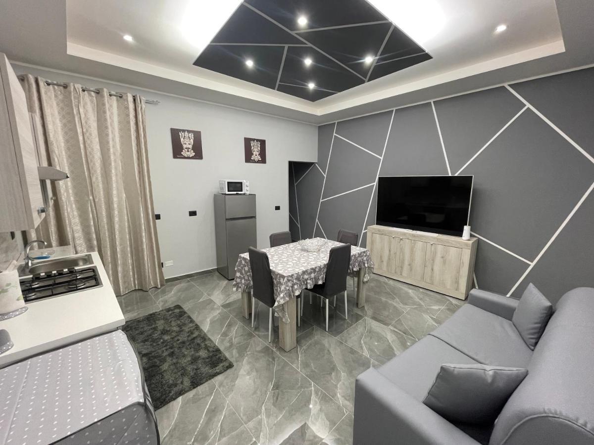 Dream House Apartment Катания Екстериор снимка